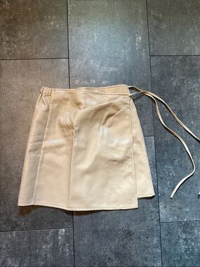 NWT Women’s Faux Leather Wrap Mini Skirt - Cream